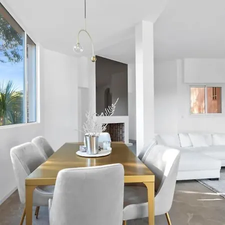 Villa Twin Luxurious 8 Bedroom Pool In