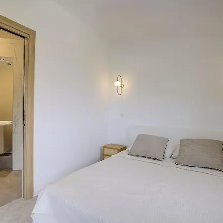 Villa Twin Luxurious 8 Bedroom Pool In *