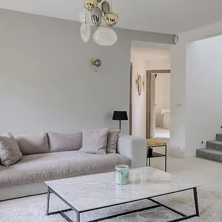Villa Twin Luxurious 8 Bedroom Pool In *