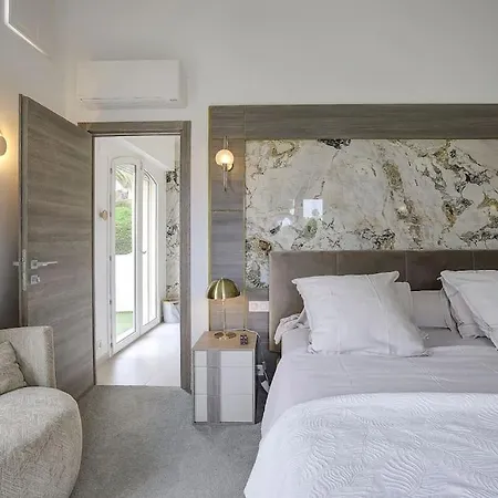 Vila Twin Luxurious 8 Bedroom Pool In Vallauris