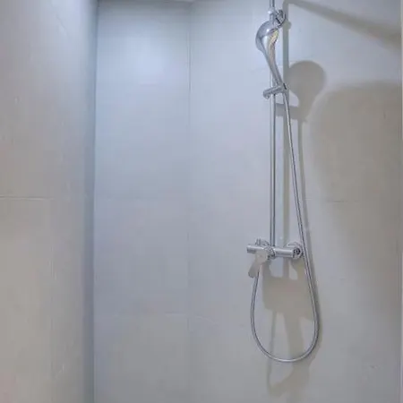 Twin Luxurious 8 Bedroom Pool In